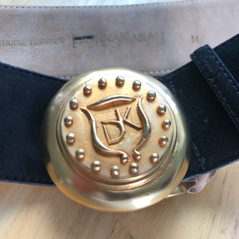 Donna Karan Vintage Luxury Couture Wide Black Suede Belt with Gold Medallion - Picture 5 of 15